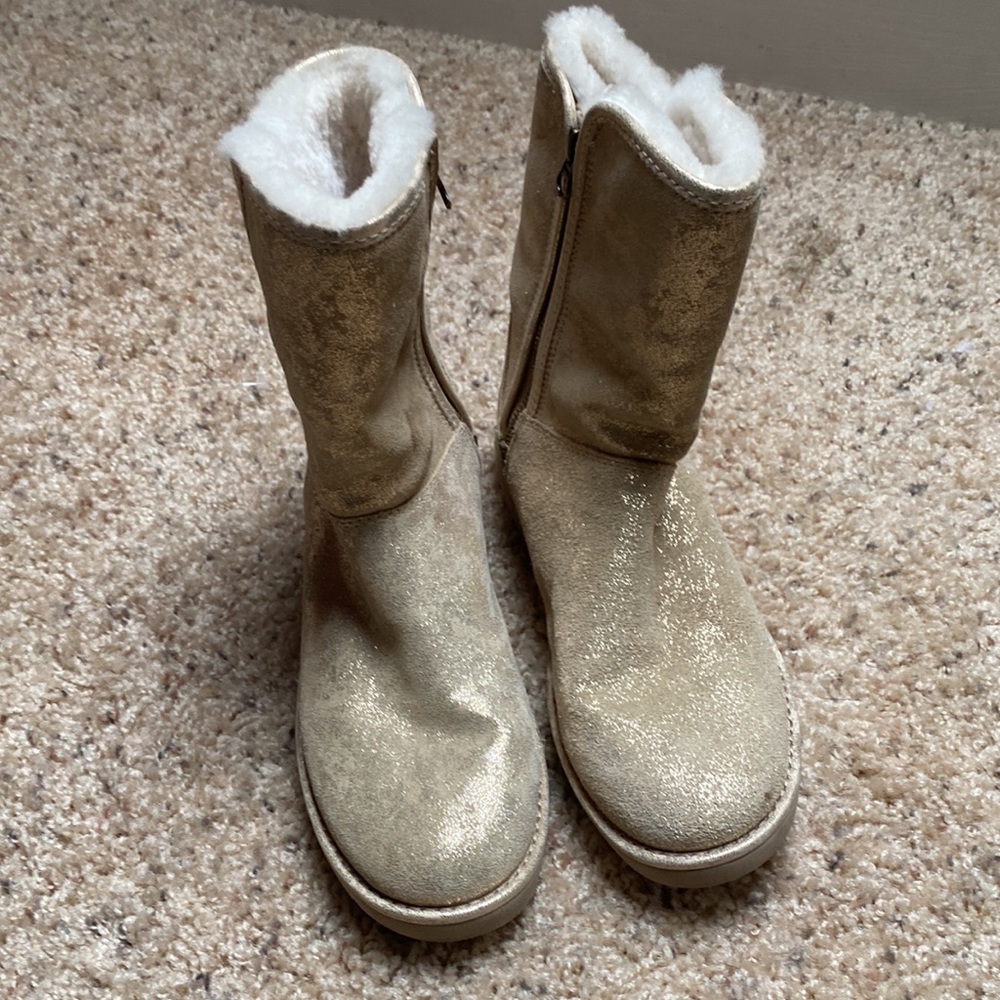 Nwot UGGs glitter